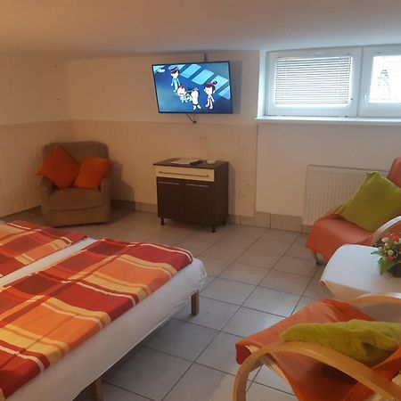 בלטונפנבש Sub Rosa Two-Bedroom Apartment מראה חיצוני תמונה